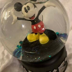 Mickey Mouse Musical Snow Globe